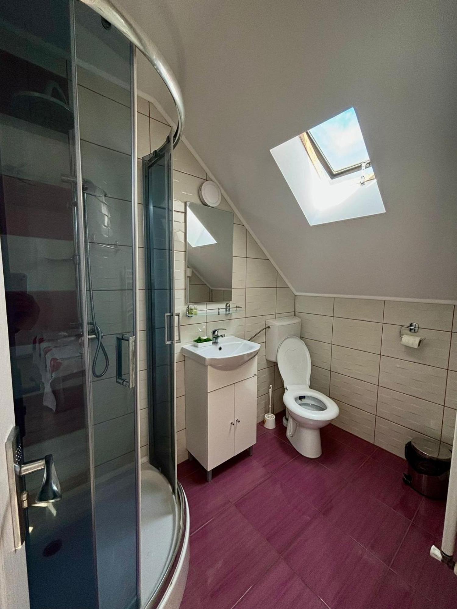 Calypso Rooms Făgăraş Екстериор снимка