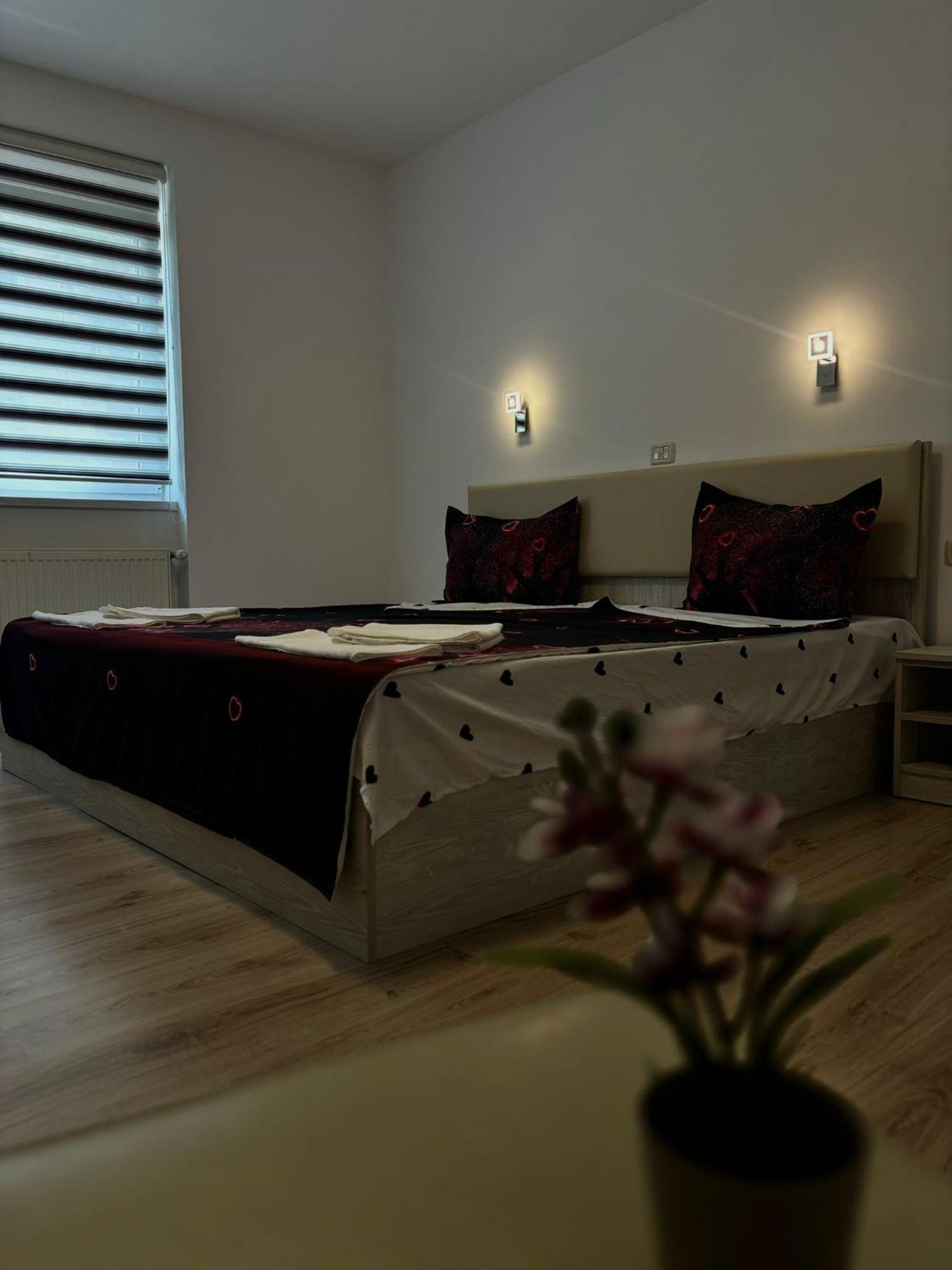 Calypso Rooms Făgăraş Екстериор снимка